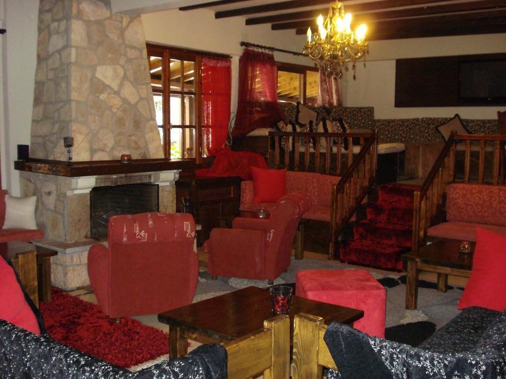 Hotel Koziakas Elati  Екстер'єр фото