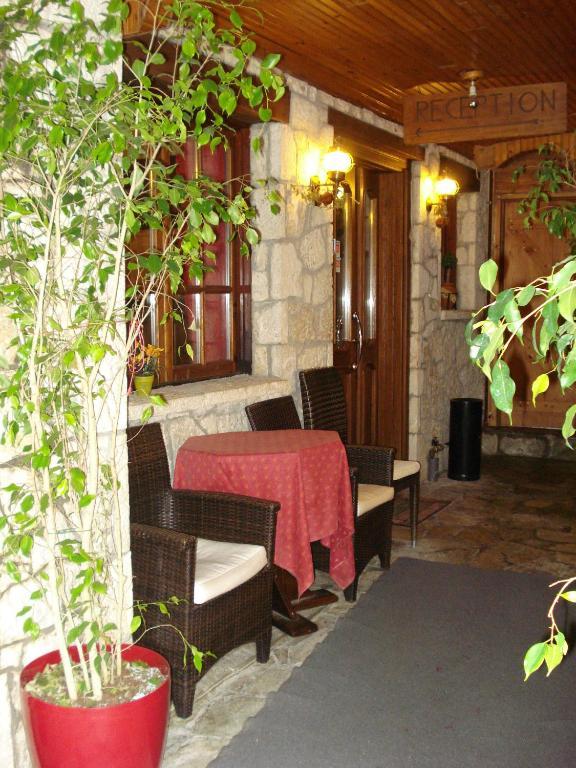 Hotel Koziakas Elati  Екстер'єр фото